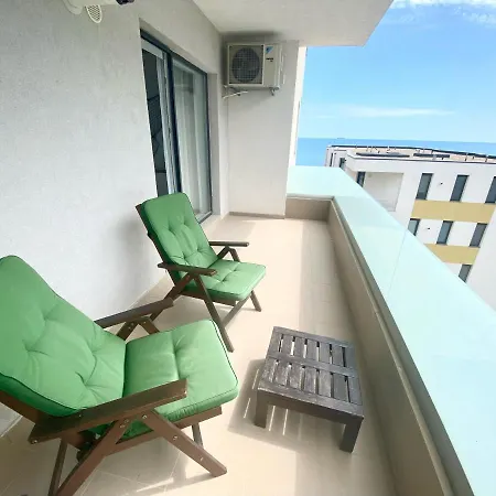 Seashell Apartment